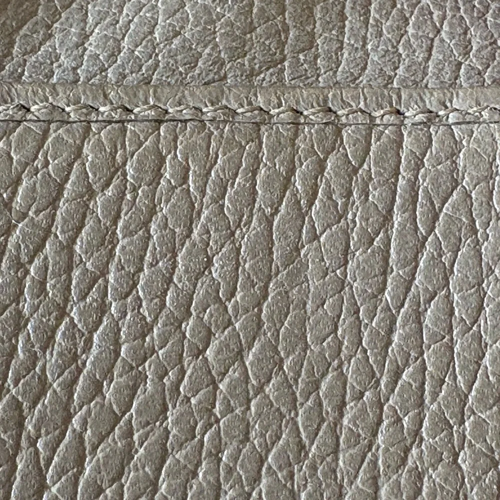 Gucci Taupe Pebbled Leather Wallet with Gold Double G - Picture 12 of 15